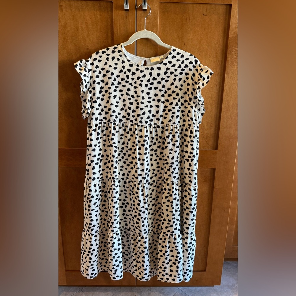 Heart Print Dress LOVE, OLIVE CO Black and White Tiered Midi Dress – Size Large